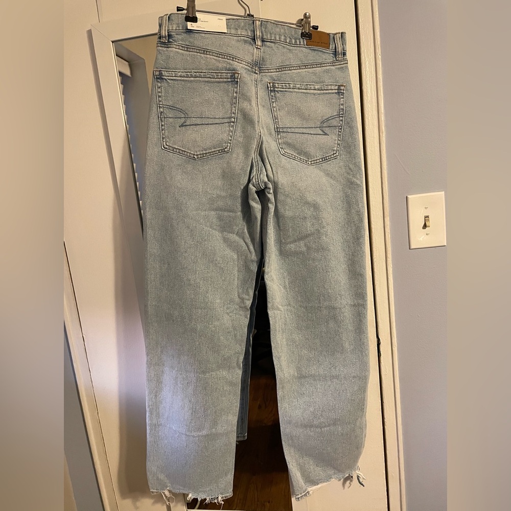 American Eagle Super High-Rise Baggy Straight Jeans Size 6 regular - Picture 5 of 5